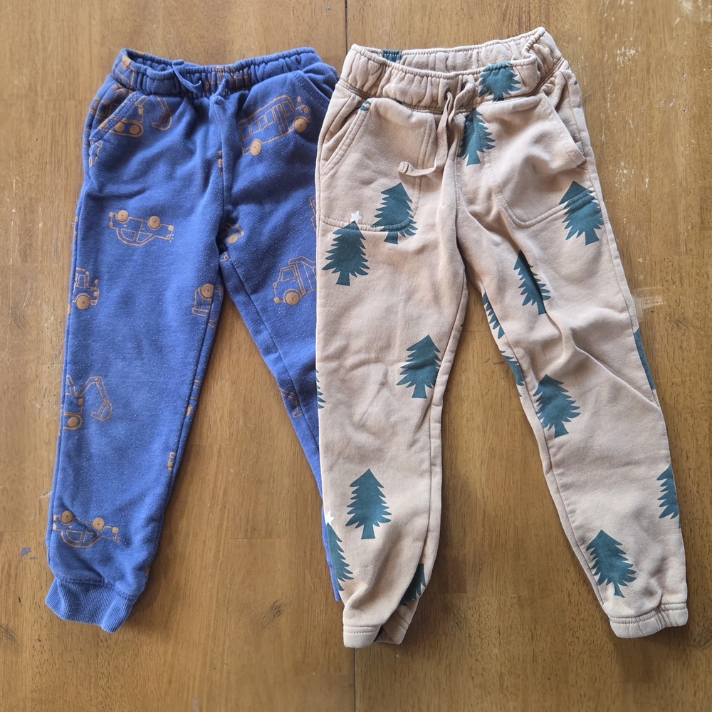 Cat & Jack Blue Truck and Beige Tree Print Jogger Set